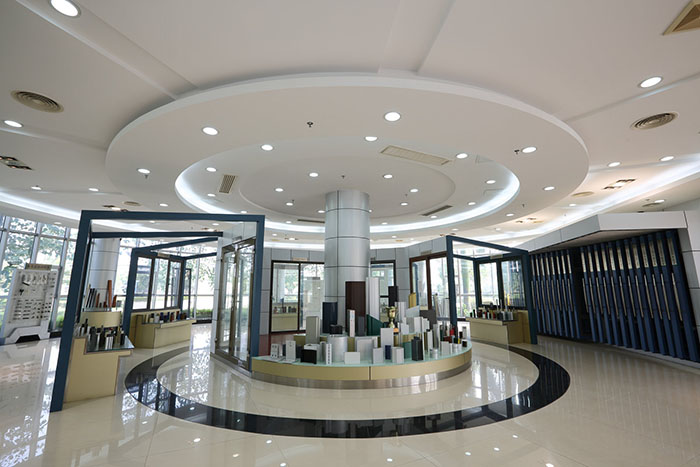 鋁型材部分樣品展廳-工業鋁型材生產廠家